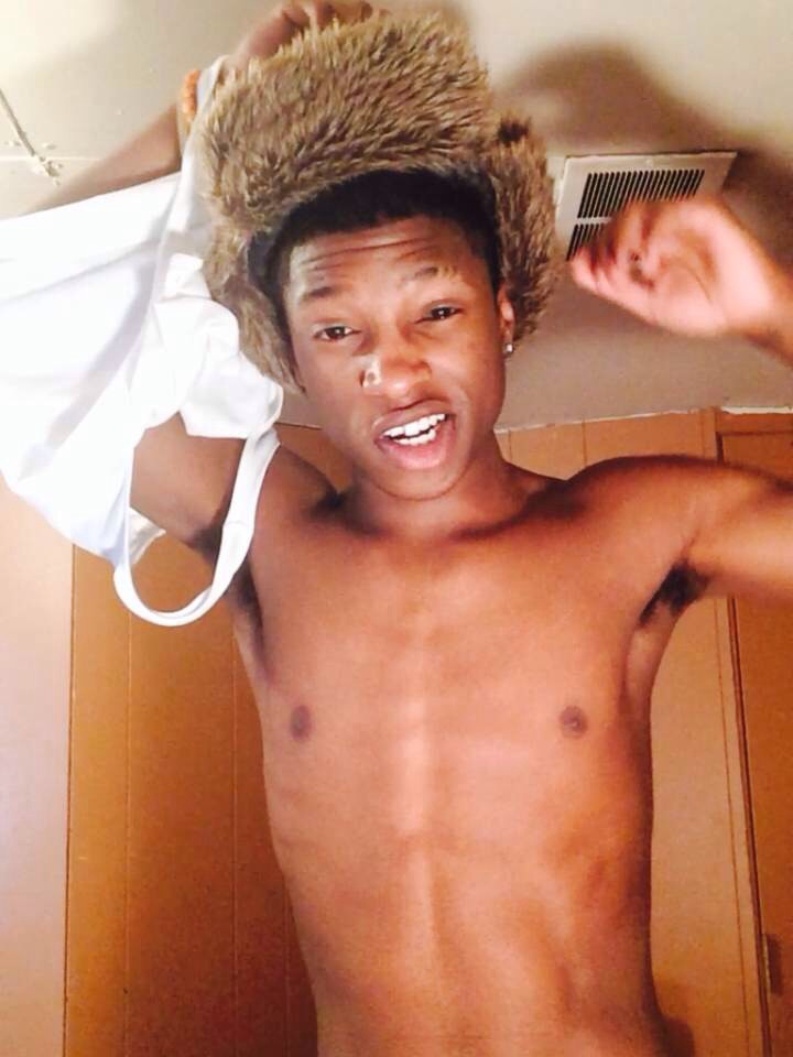 Black-Gay-Teen-Self-Pics